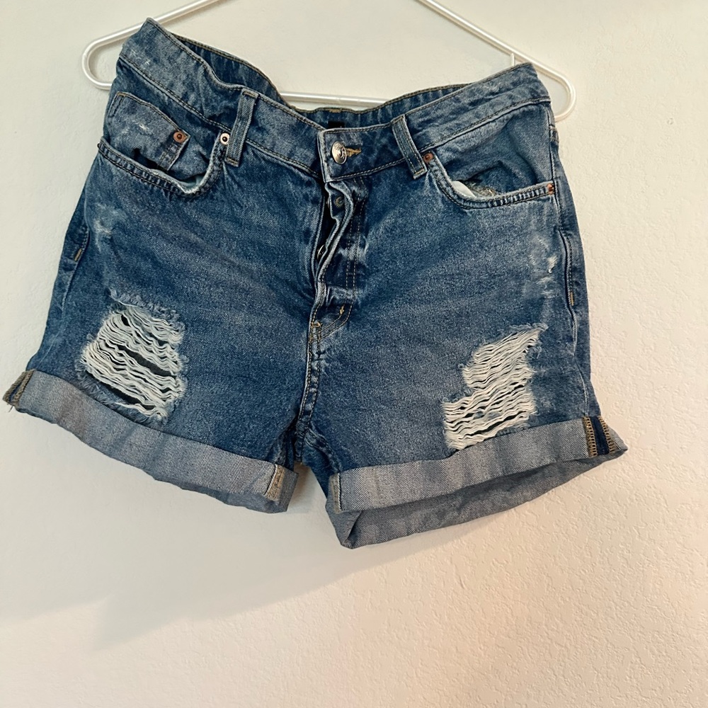 Size 6 High Waist Jean shorts Cuffed with holes